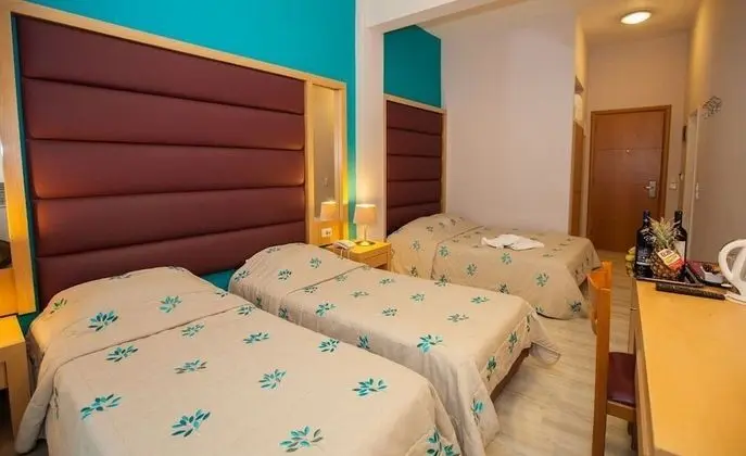 Dört Kişilik Oda