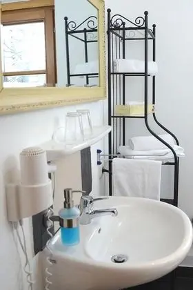 Premium Tek Büyük Yataklı Oda