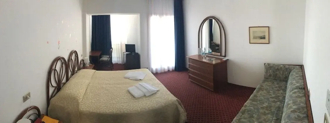 Superior Tek Büyük Yataklı Oda, Lagün Manzaralı
