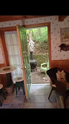 Kulübe, Mutfak, Bahçe Manzaralı