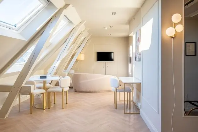 Signature Stüdyo Süit (Loft Suite)
