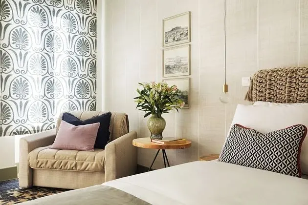 Deluxe Üç Kişilik Oda