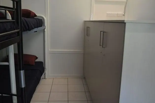 Ortak Ranzalı Oda, Karma Ranzalı Oda
