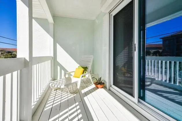 Sıra Ev, Balkon, Kısmi Deniz Manzarası