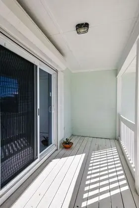 Sıra Ev, Balkon, Kısmi Deniz Manzarası