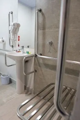 Design Tek Büyük Yataklı Oda