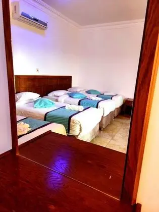 Deluxe Dört Kişilik Oda, 1 Yatak Odası, Balkon, Havuz Kenarı