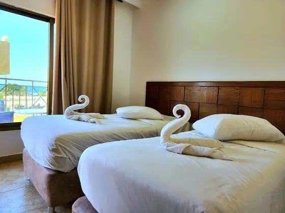 Deluxe Tek Büyük veya İki Ayrı Yataklı Oda, 1 Yatak Odası, Balkon, Deniz Manzaralı