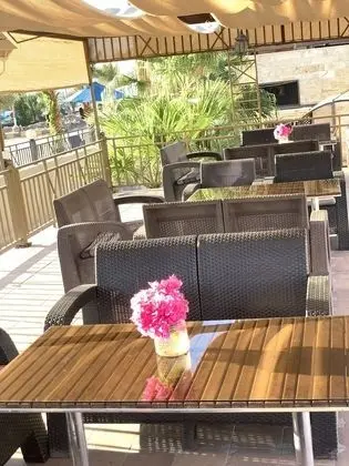 Deluxe Tek Büyük veya İki Ayrı Yataklı Oda, 1 Yatak Odası, Balkon, Deniz Manzaralı