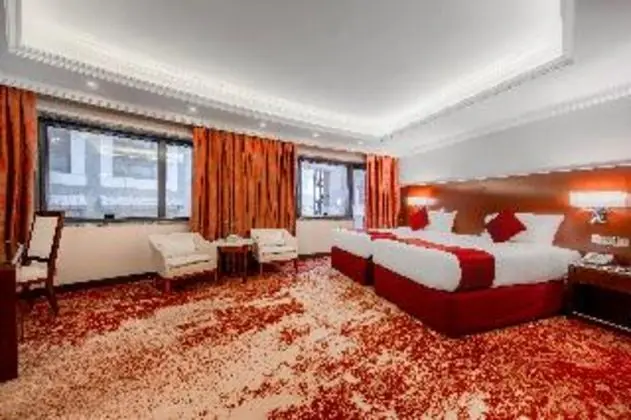 JUNIOR SUITE
