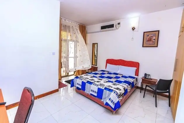 Tek Büyük Yataklı Oda, Özel Banyo (Queen)