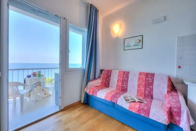Family Stüdyo, Deniz Manzaralı, Denize Bakan (Frontline Beach 22 - M2 - Near To The)