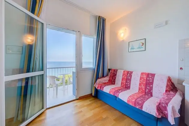 Family Stüdyo, Deniz Manzaralı, Denize Bakan (Frontline Beach 22 - M2 - Near To The)