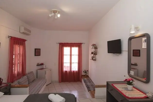Tek Büyük veya İki Ayrı Yataklı Oda, Deniz Manzaralı