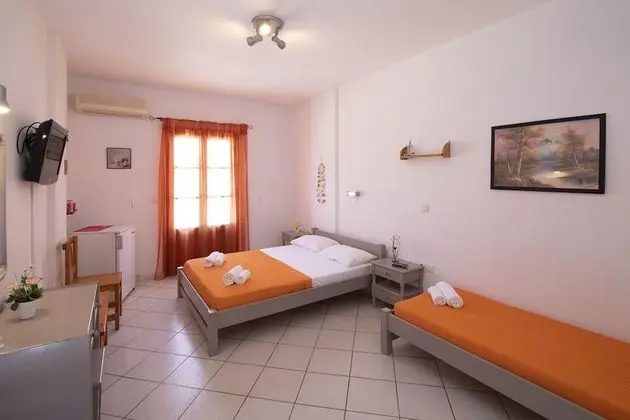 Üç Kişilik Oda, Deniz Manzaralı