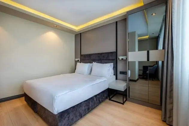 Standart Oda, Şehir Manzaralı