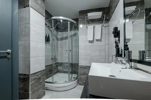 Standart Oda, Şehir Manzaralı, İki Tek Kişilik Yataklı