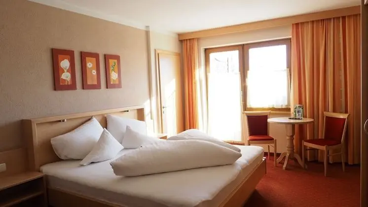 Comfort Tek Büyük Yataklı Oda (Large)