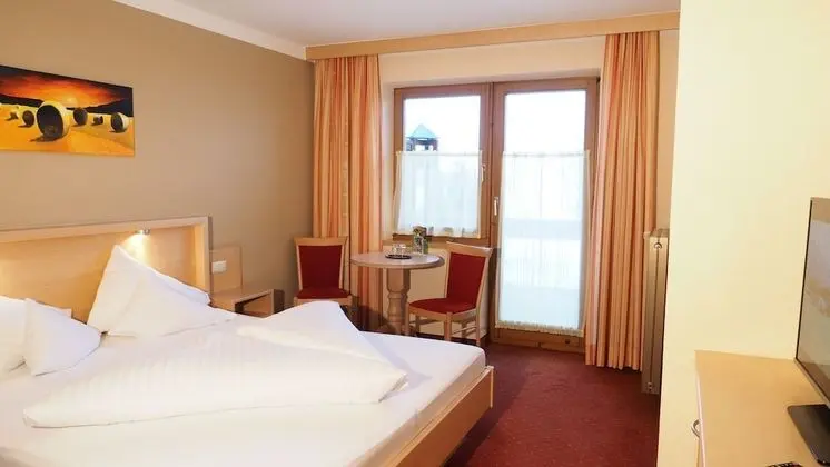 Comfort Tek Büyük Yataklı Oda (Medium)