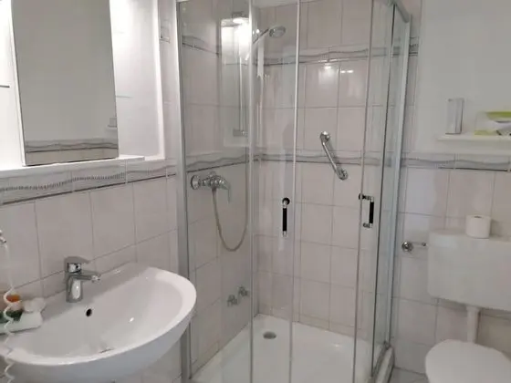 Comfort Tek Büyük Yataklı Oda, 1 Büyük (Queen) Boy Yatak, Sigara İçilmez, Bahçe Manzaralı