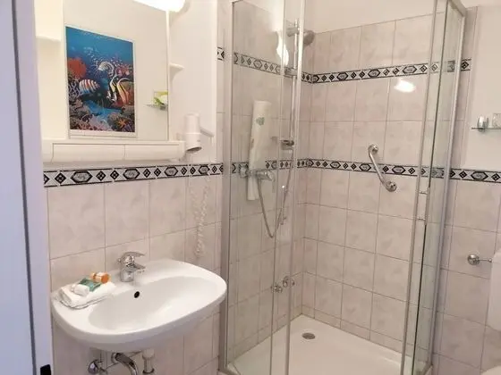 Comfort Tek Büyük Yataklı Oda, 1 Büyük (Queen) Boy Yatak, Sigara İçilmez, Bahçe Manzaralı
