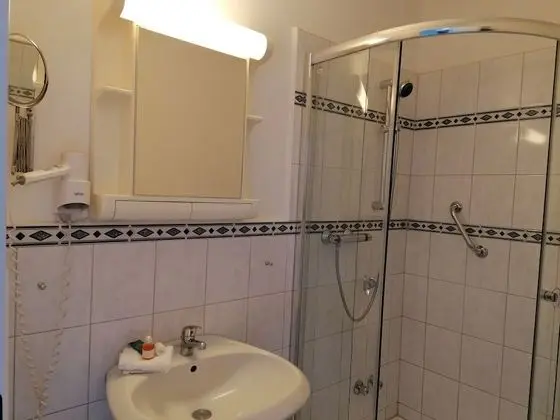 Comfort Tek Kişilik Oda, Bahçe Manzaralı