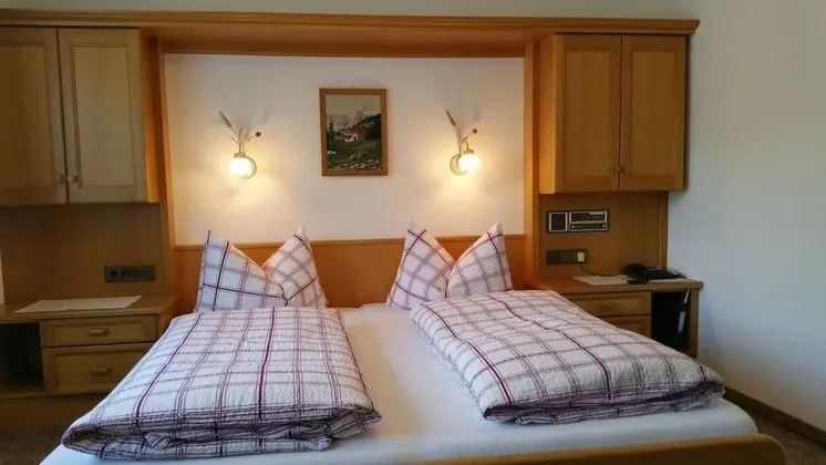 Tek Büyük Yataklı Oda, Balkon, Dağ Manzaralı