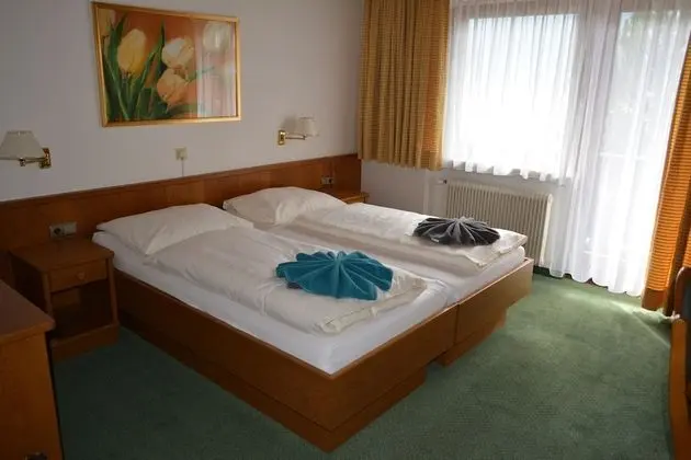 Premium Tek Büyük Yataklı Oda