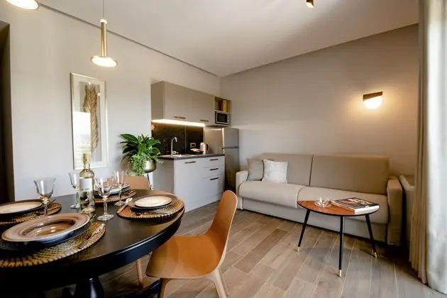 Deluxe Apart Daire (Gold)
