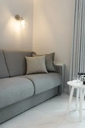 Deluxe Apart Daire (White)