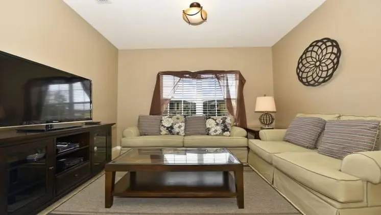 Family Sıra Ev, Bahçeli