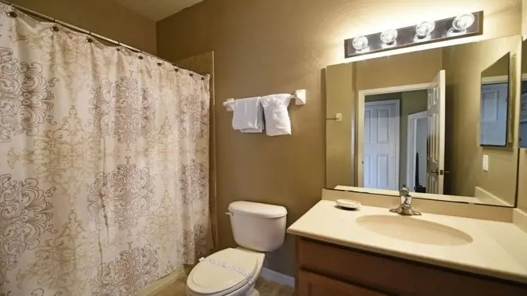 Family Sıra Ev, Bahçeli