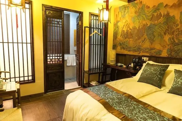 Comfort Tek Büyük Yataklı Oda