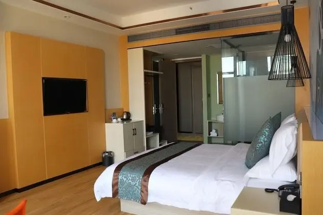 Deluxe Tek Büyük Yataklı Oda