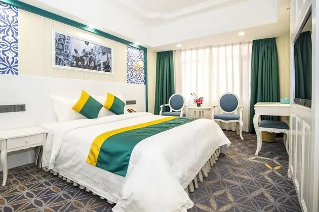 Deluxe Tek Büyük Yataklı Oda