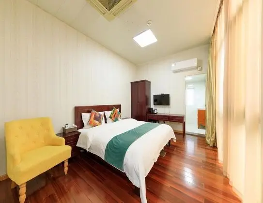 Deluxe Tek Büyük Yataklı Oda