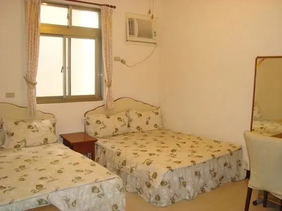 Standard Dört Kişilik Oda