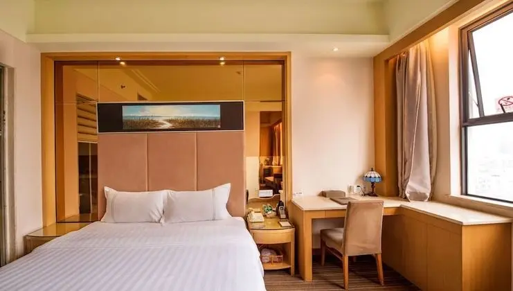 Standard Tek Büyük Yataklı Oda