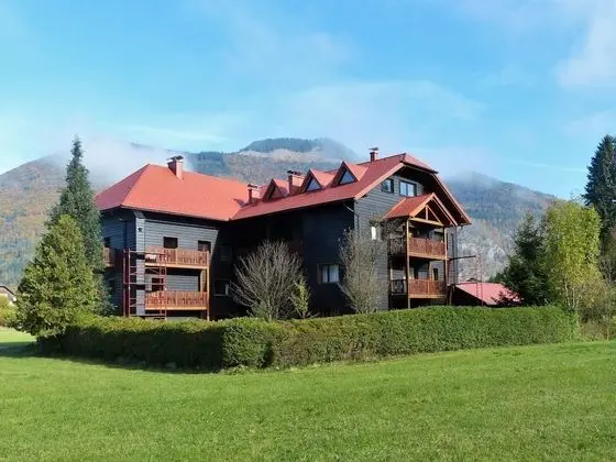 Ev