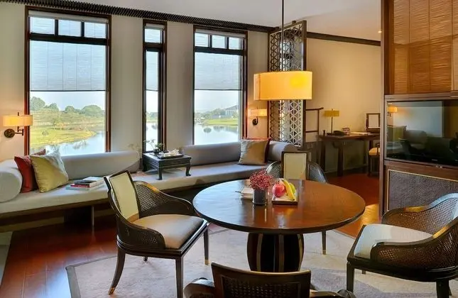 Basic Oda, Bahçe Manzaralı