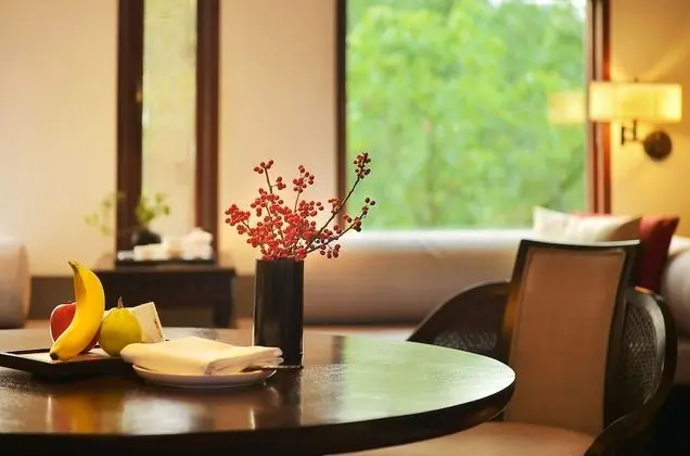 Basic Oda, Bahçe Manzaralı