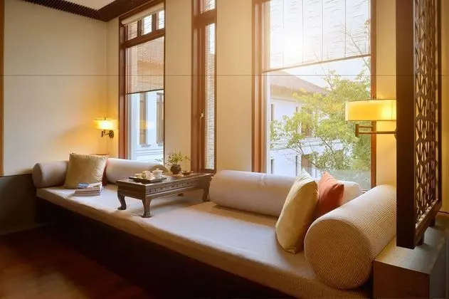 Basic Oda, Bahçe Manzaralı