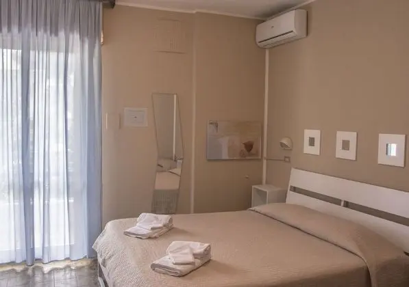 Tek Büyük Yataklı Oda, Balkon