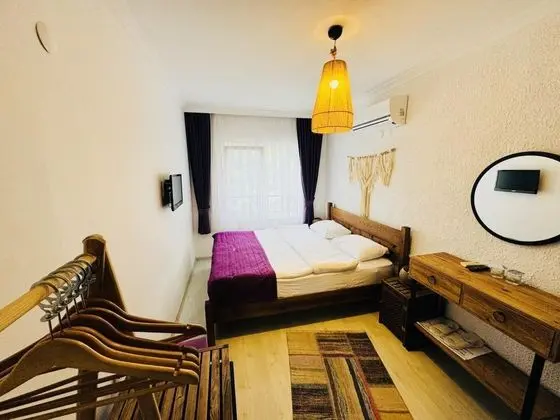Standart Oda, Kara Manzaralı