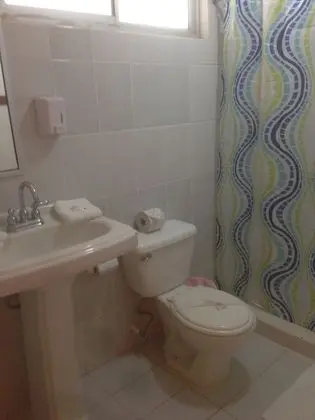 Tek Büyük Yataklı Oda, 2 Çift Kişilik Yatak