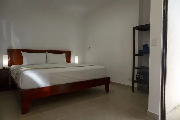 Deluxe Ocean Front 1 King Bed
