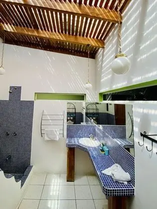 Dört Kişilik Oda, Havuz Manzaralı