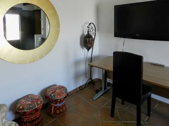 Superior Süit, Teras