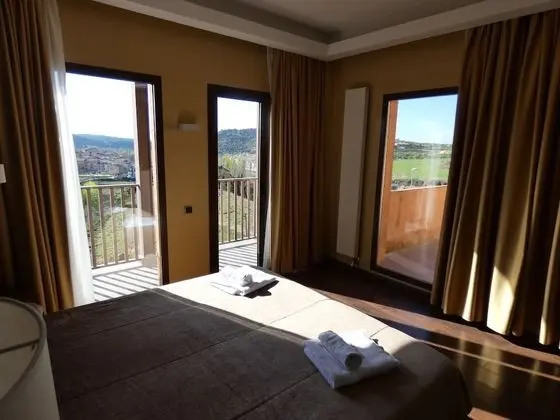 Standard Tek Büyük veya İki Ayrı Yataklı Oda