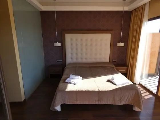 Standard Tek Büyük veya İki Ayrı Yataklı Oda